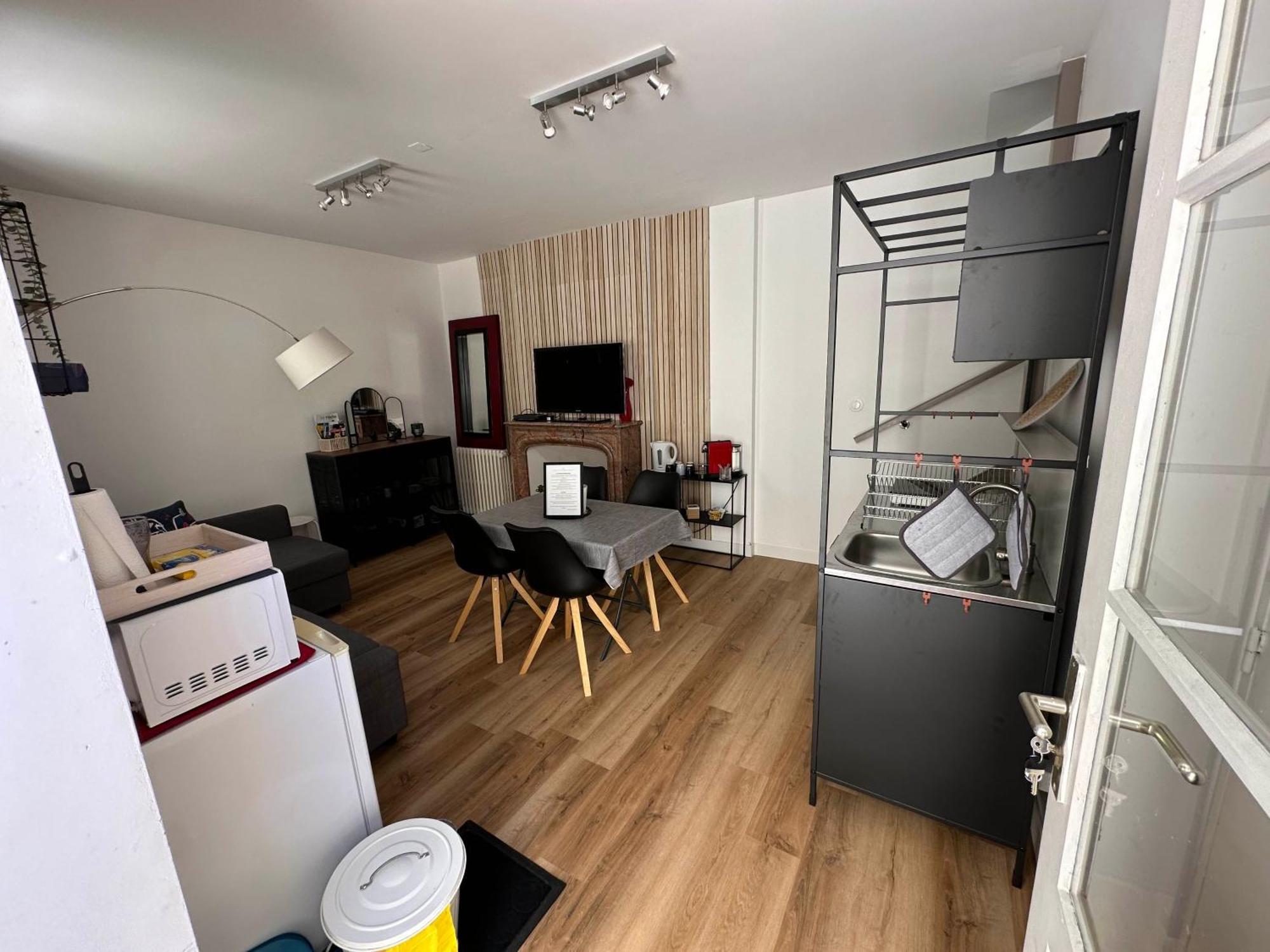 2 chambres, 4 a 6 voyageurs en centre ville, à 5 mins du zoo La Flèche Exterior foto
